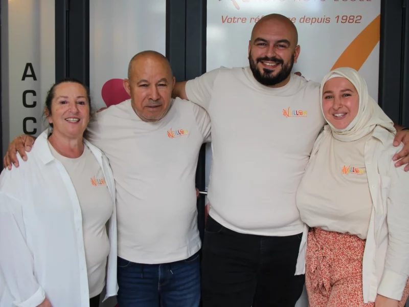 Elvira et Brahim, les fondateurs de l'auto-école Veillon sont accompagnés de leur fille Emna la directrice actuelle et du moniteur Samir
