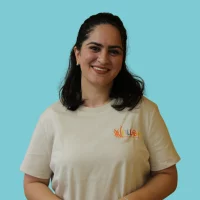 fatma-secretaire-auto-ecole-veillon Fatma, l'une des secrétaires de l'auto-école Veillon